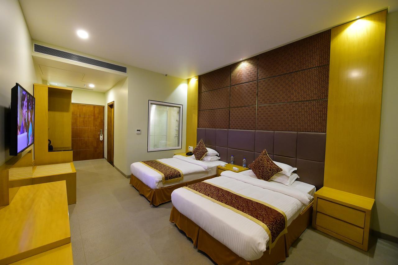 Hotel H - Sandhill Hotels Private Limited Anand Luaran gambar