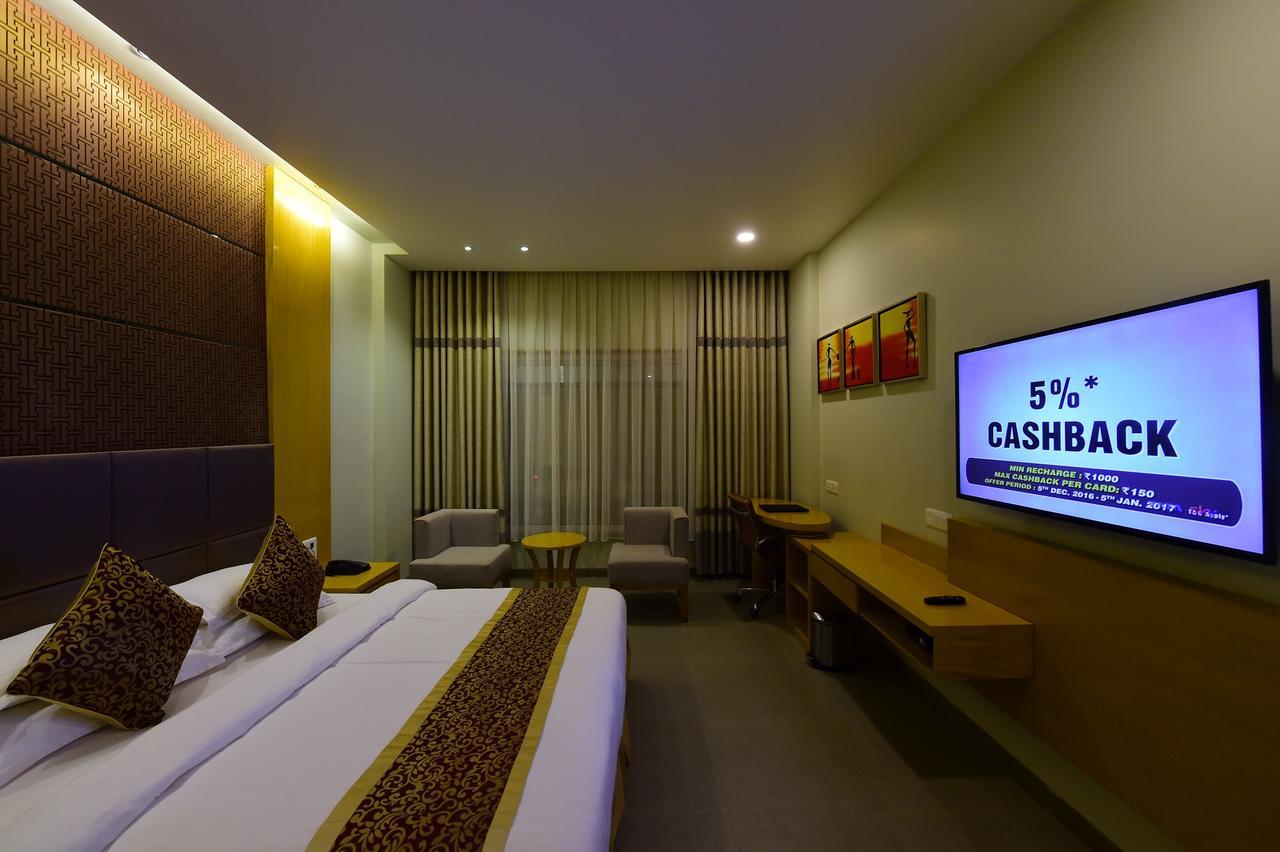 Hotel H - Sandhill Hotels Private Limited Anand Luaran gambar